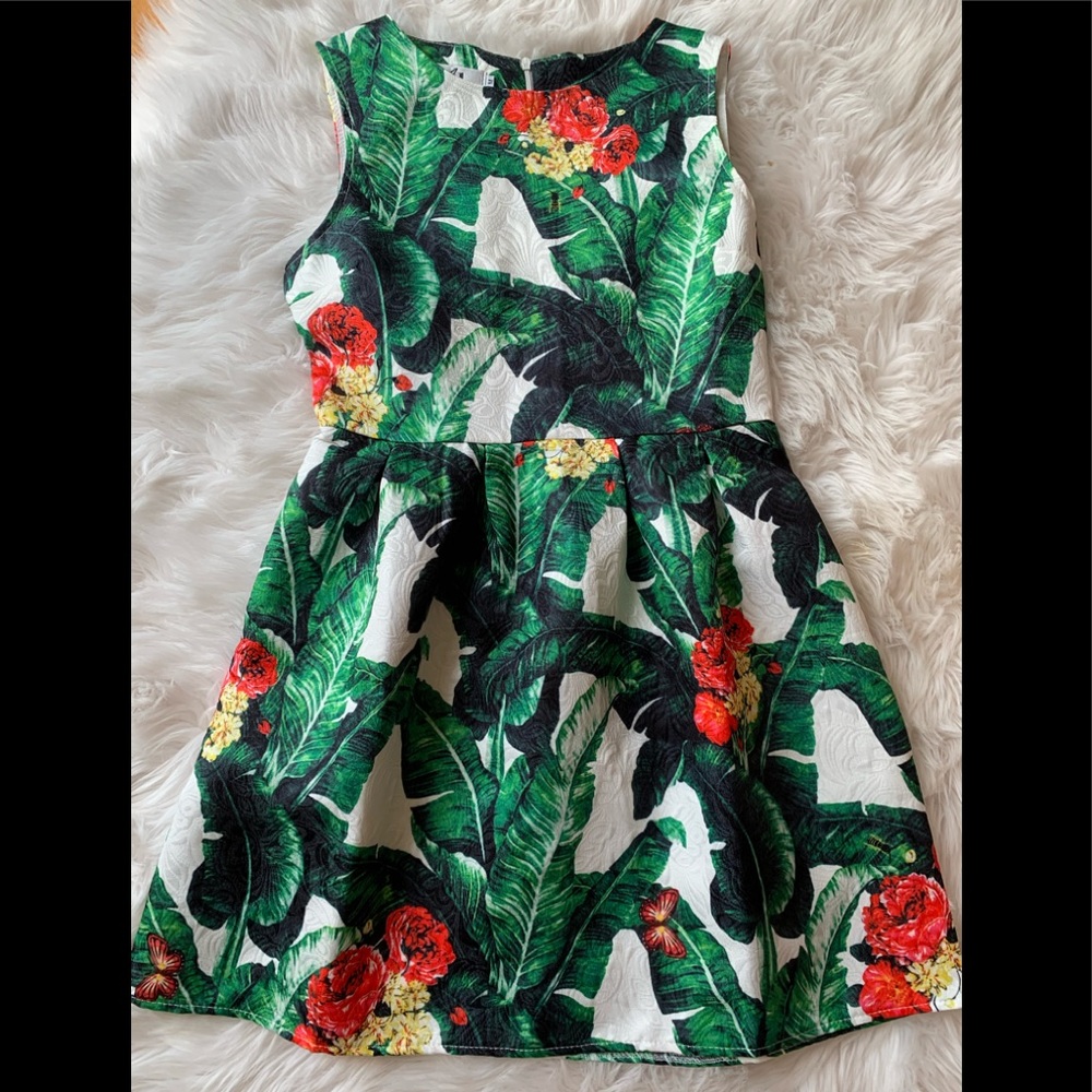 Farm Oasis  Palm Leaves Print Sleeveless Dress